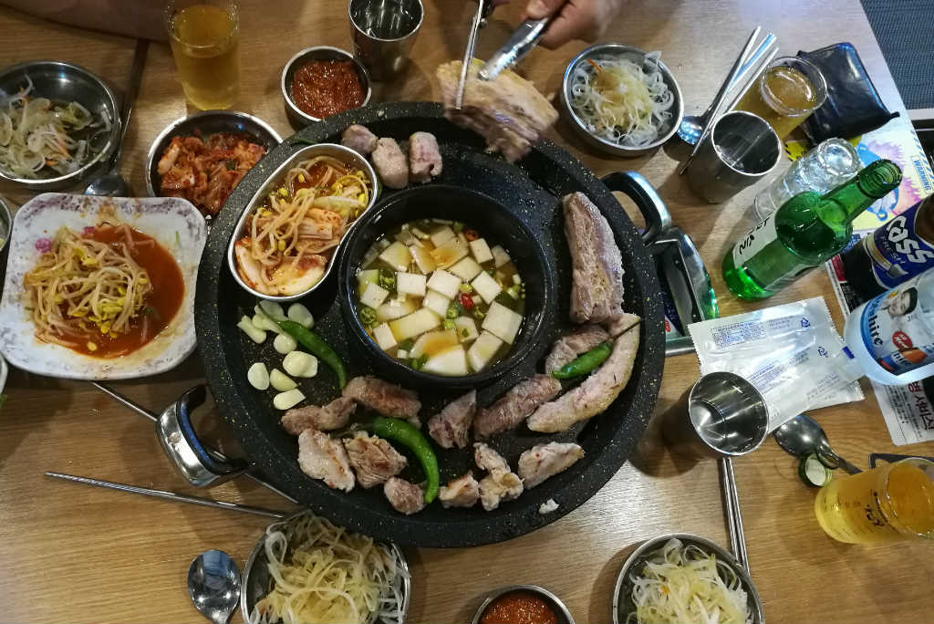 I'm gonna try this.  Food, Korean food, Barbeque restaurants