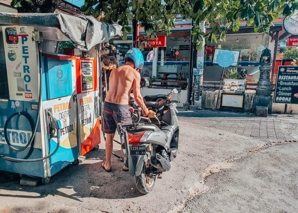 Rent a scooter for 3 weeks in Bali